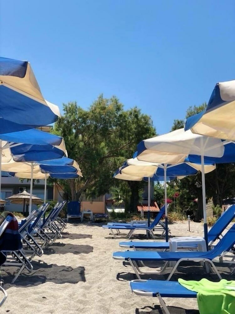 Фото Leonidas Rooms