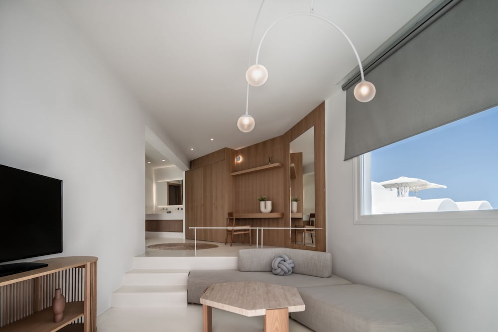 Фото Andronis Luxury Suites