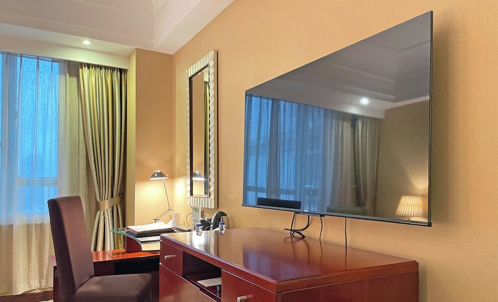 Фото Merry Hotel Shanghai