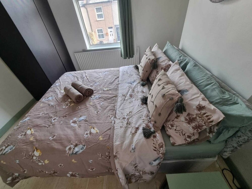 Фото Stylishly Designed House Dartford