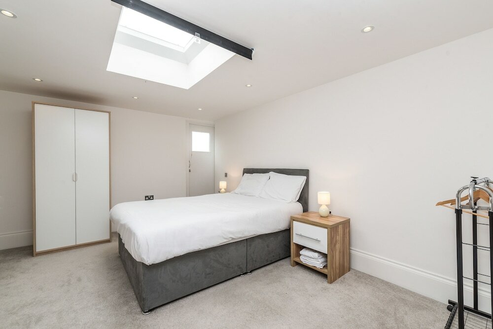 Фото Piccadilly Lofts by Allô Housing