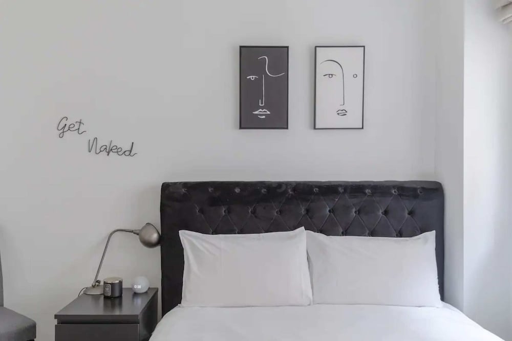 Фото Modern & Centrally Located 2bd Flat - Marble Arch!