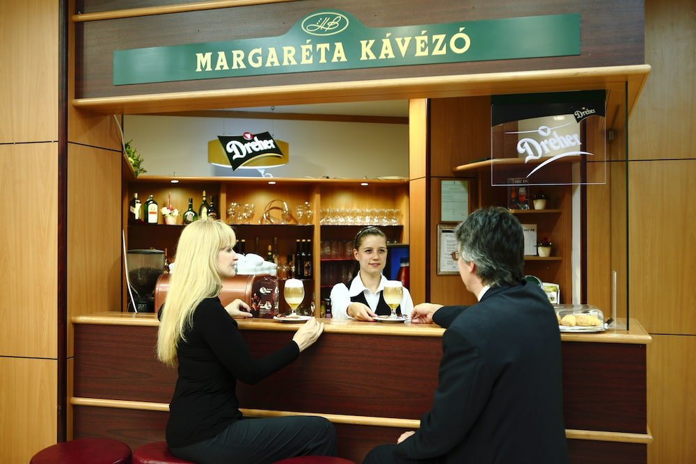 Фото Hotel Benczur