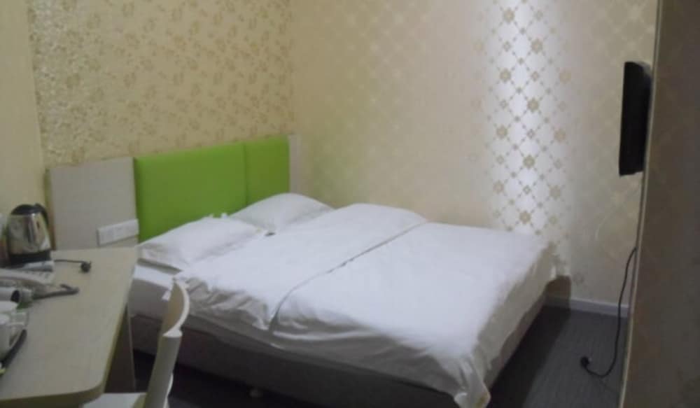 Фото Bai Yi Hotel Canton Fair Branch