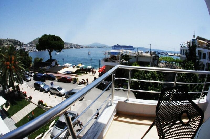Гостиница Hotel Ramo Saranda в Саранде