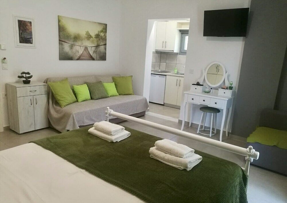 Фото PargaLand Studios & Apartments