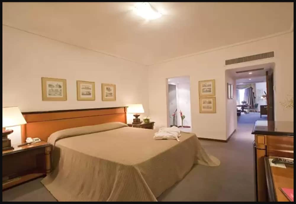 Фото Hotel Libertador Tandil