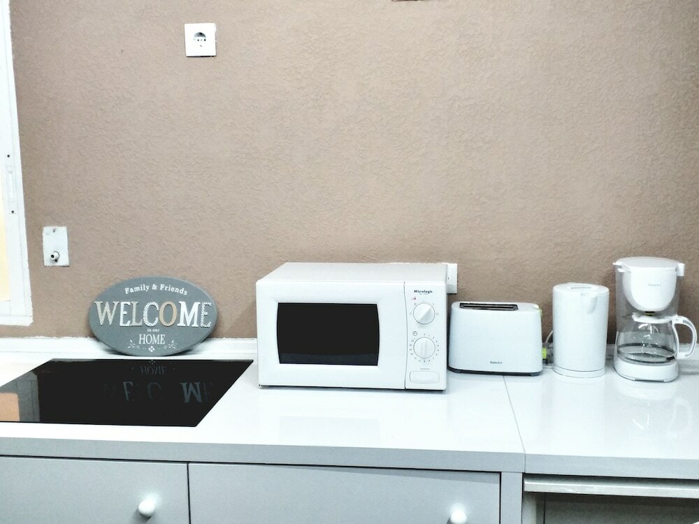 Фото Large Apartment with large and sunny Terrace - Garden & Outdoor Gym, Alicante Center