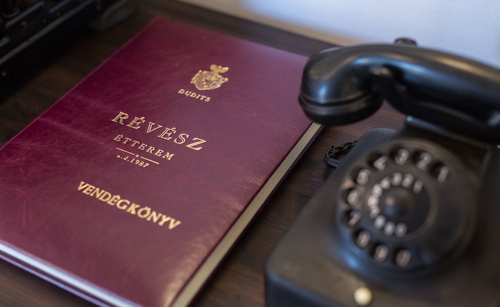 Фото Revesz Hotel