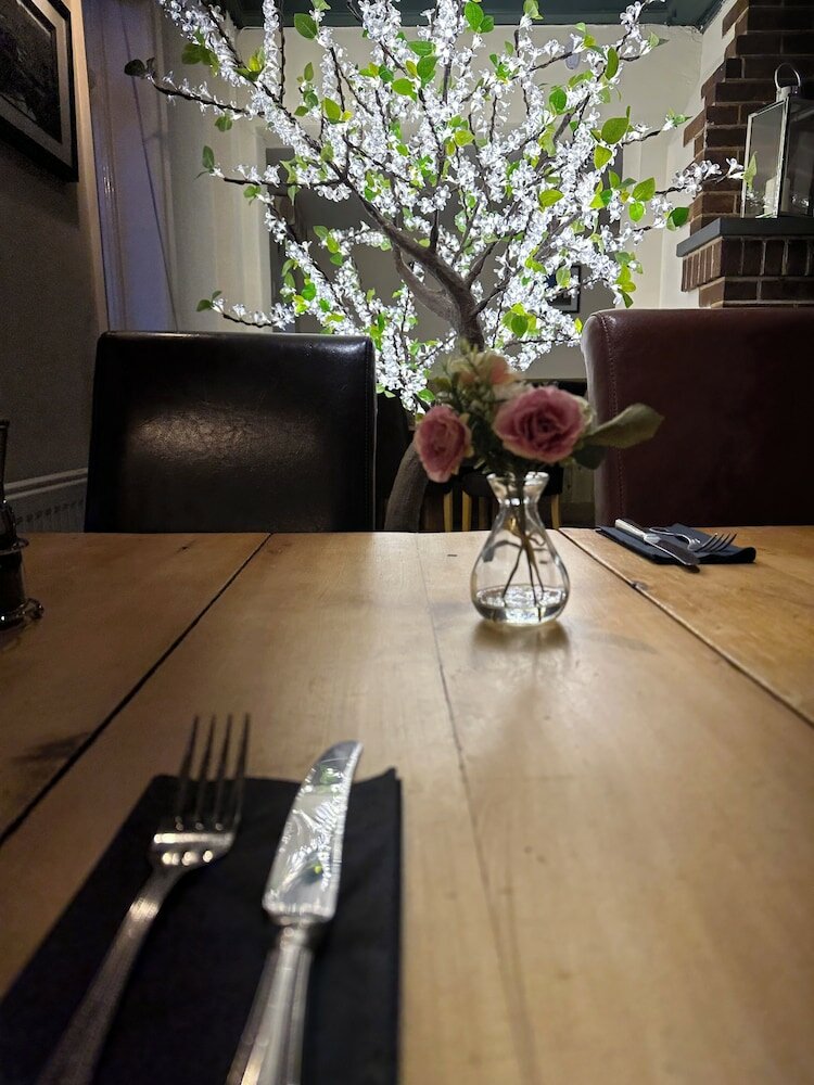 Фото The Fish and Anchor Inn