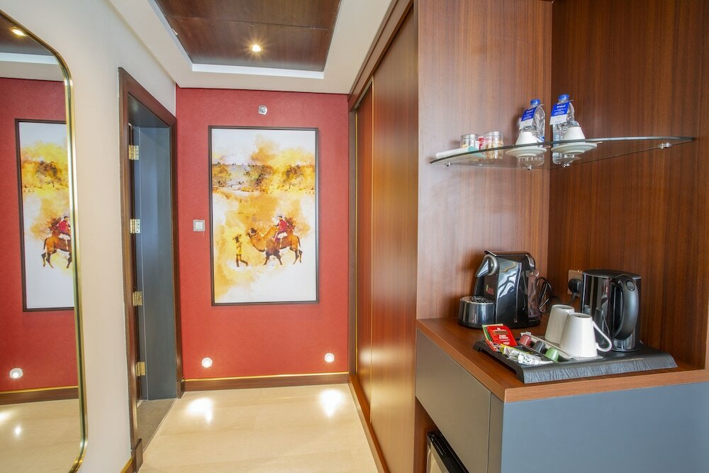 Фото Velar Inn Hotel