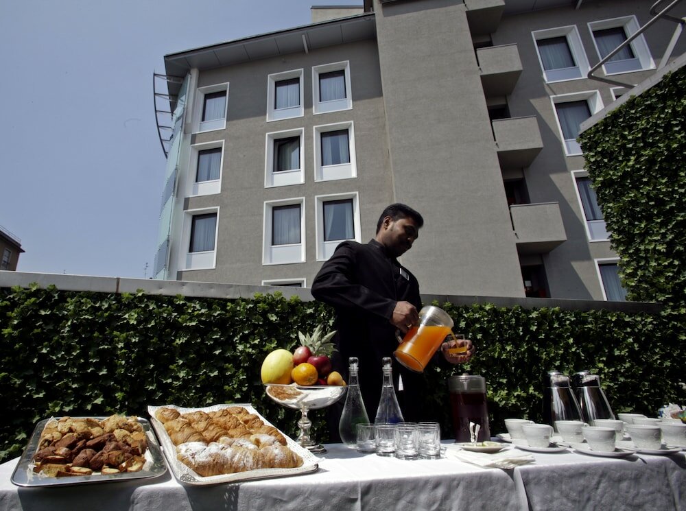 Фото отеля 4