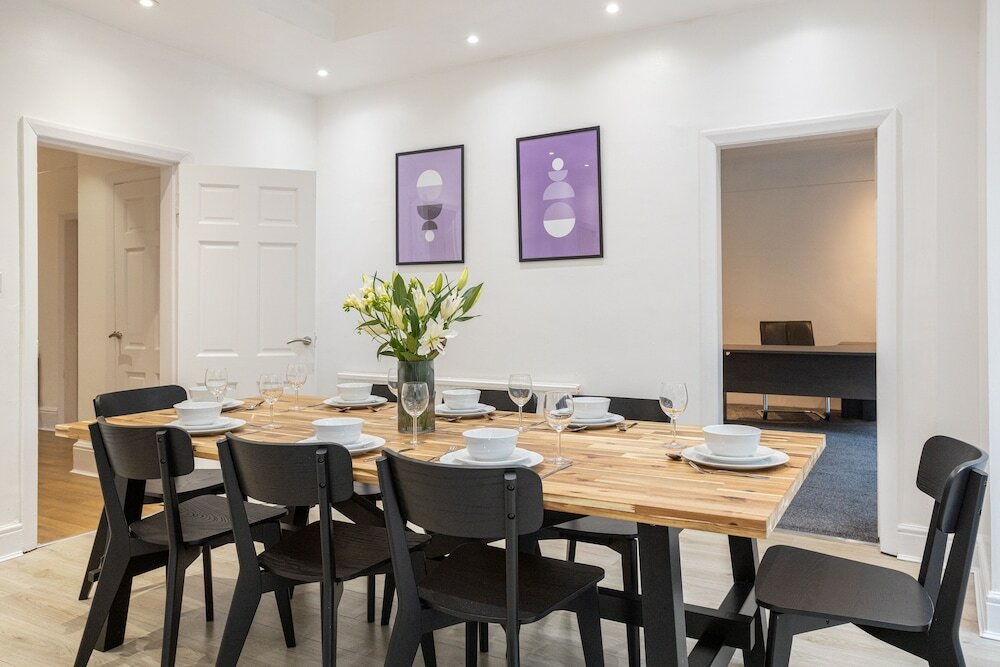 Фото Pillo Rooms - 4br House near Heaton Park