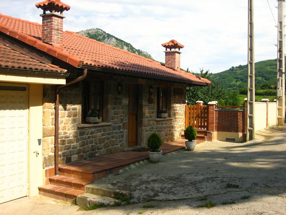 Фото Apartamentos Rurales La Portiella