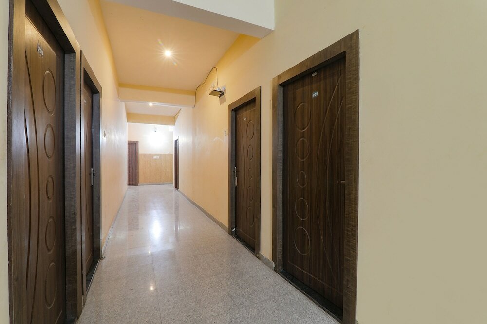 Фото Fabhotel Gsv Inn