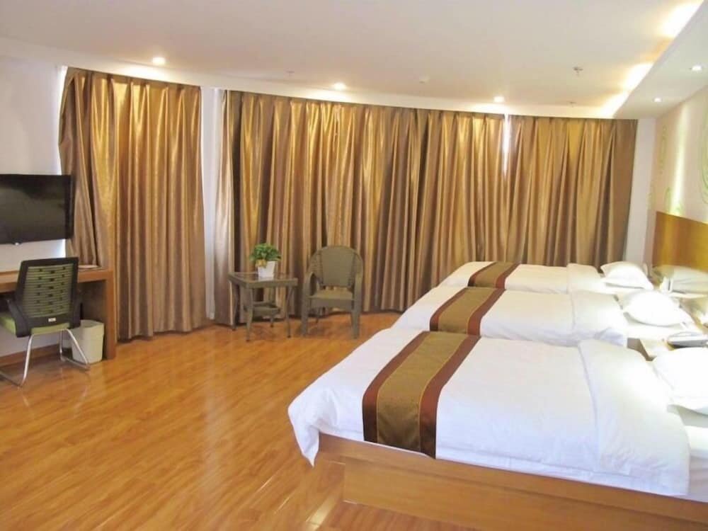 Hotel GreenTree Inn Alashanmeng Zuoqi Xinsizhong Business Hotel, Earth, photo
