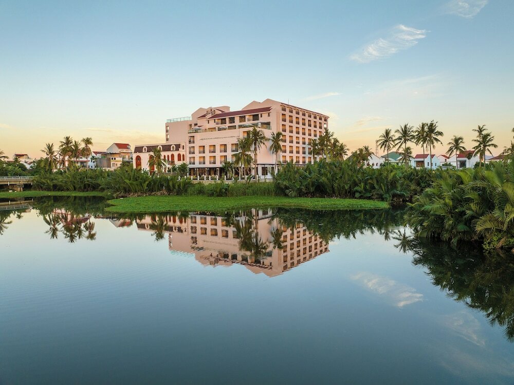 Фото Little Oasis - An Eco Friendly Hotel & SPA