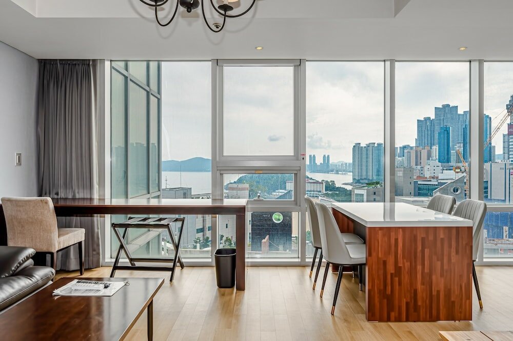 Фото Haeundae Seacloud Hotel Residence