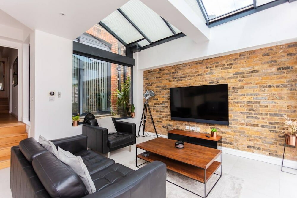 Фото Luxury 3 Bedroom Apartment With Large Garden & gym