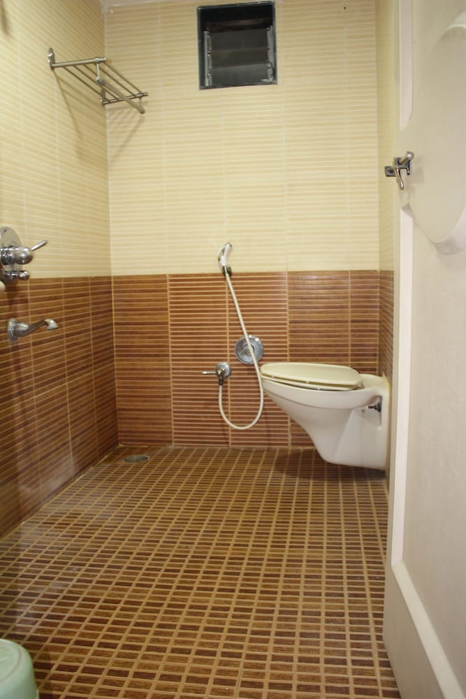 Фото Niraj International