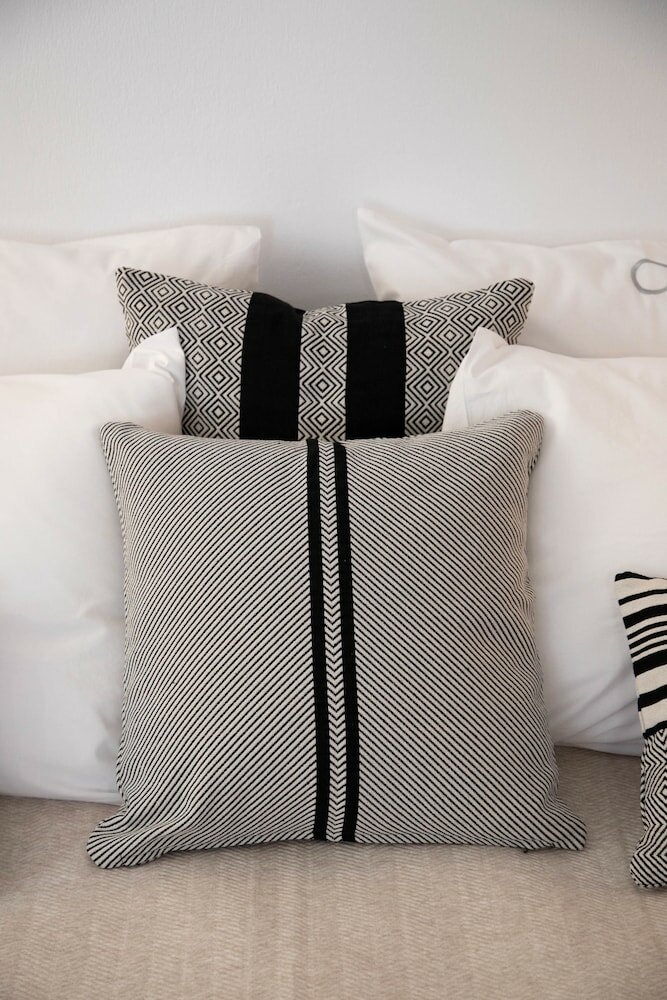 Фото Pebble Luxury Suite by the Sea