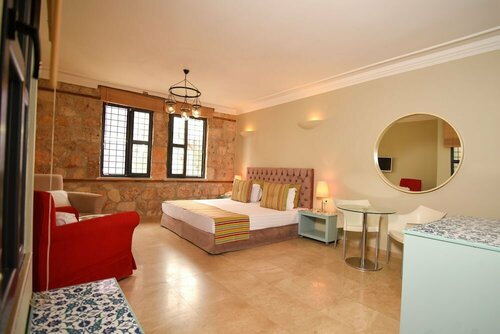 Апартаменты Modern Flat with Swimming Pool Bas в Муратпаше