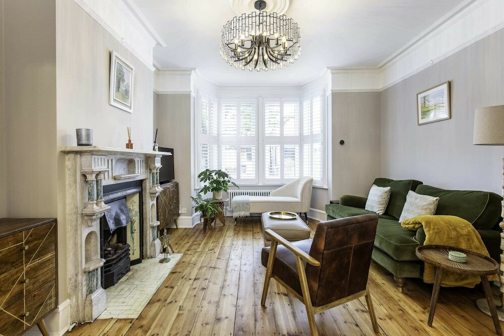 Фото Terraced Edwardian House-poets' Corner