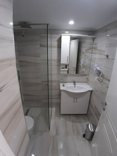 Гостиница Bistrica Hotel в Саранде