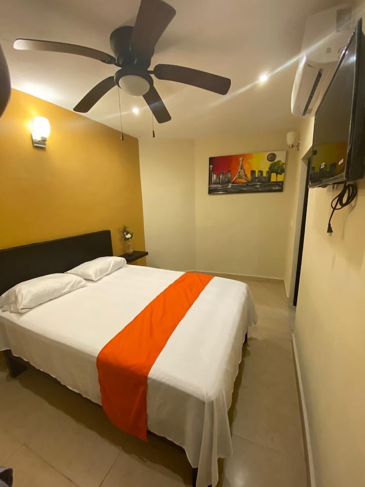 Фото Los Candiles