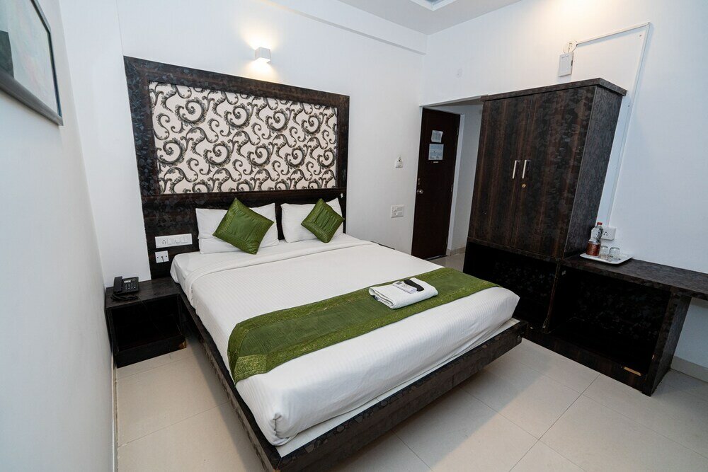 Фото Hotel Dhruv Palace Bengaluru