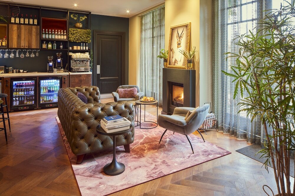 Фото Hotel The Yard