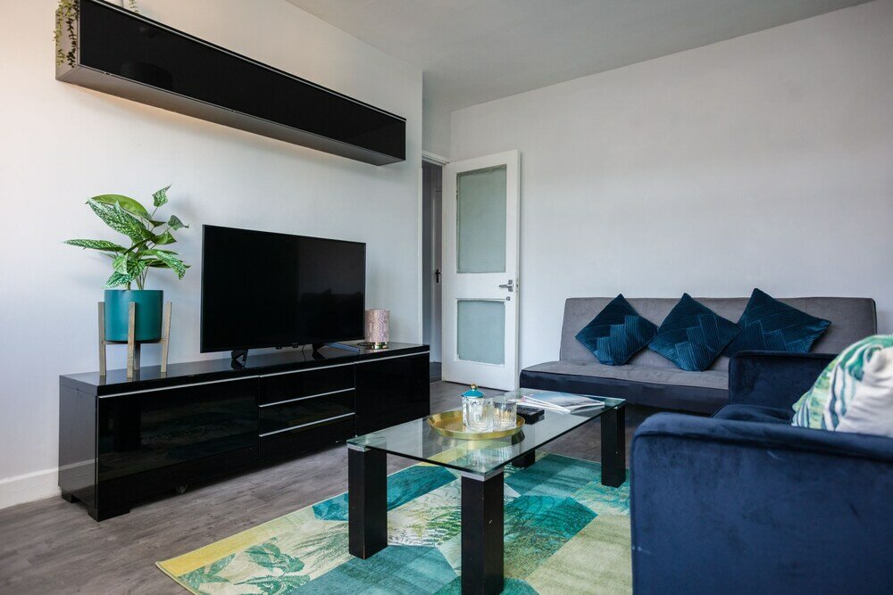 Фото Spacious 3 Bedroom Flat in the Heart of Shoreditch