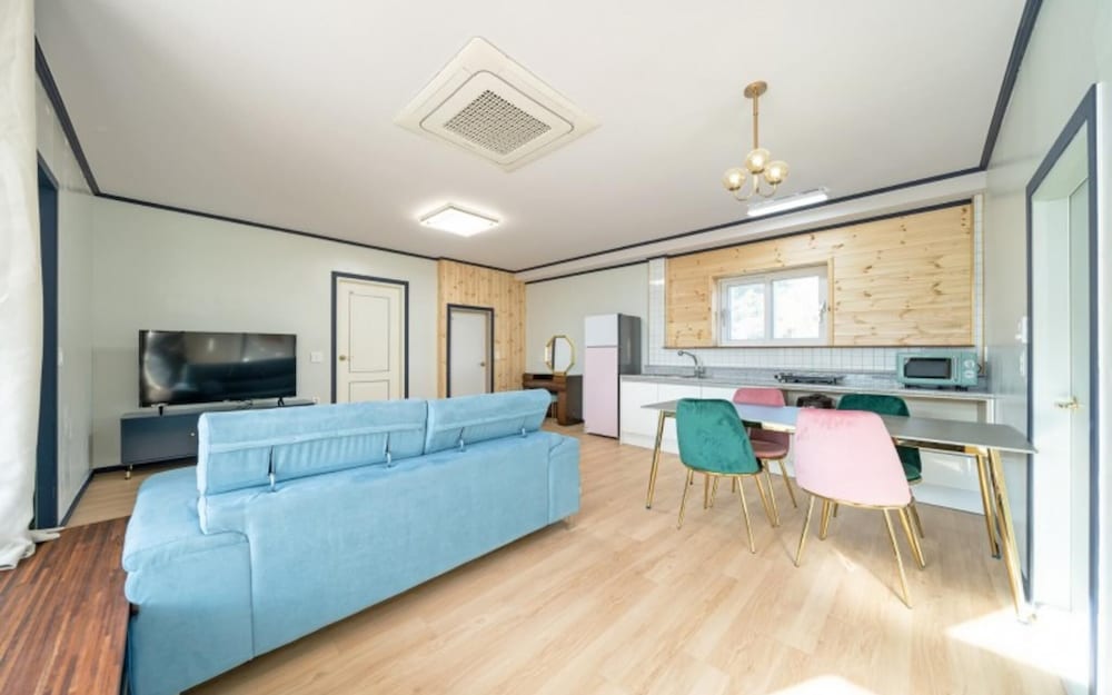 Фото Yangyang Vintage House Pension