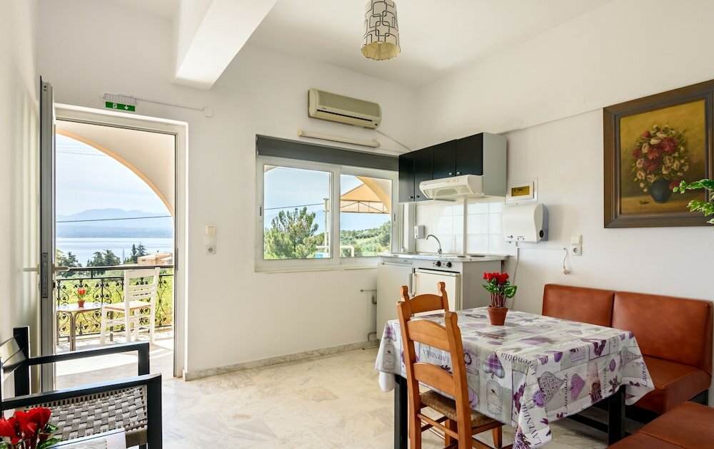 Фото Angela Apartments