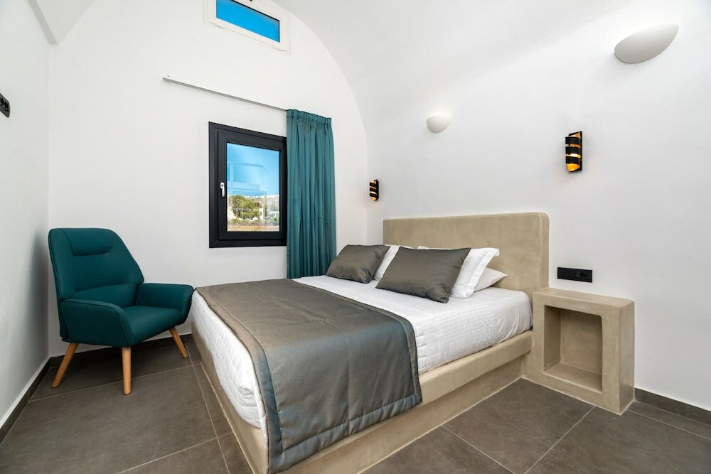 Фото The Penthouse Santorini