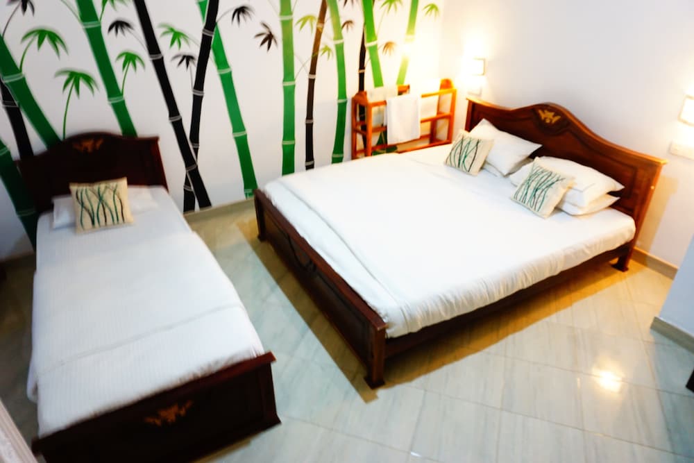 Фото Hotel Sun Breeze