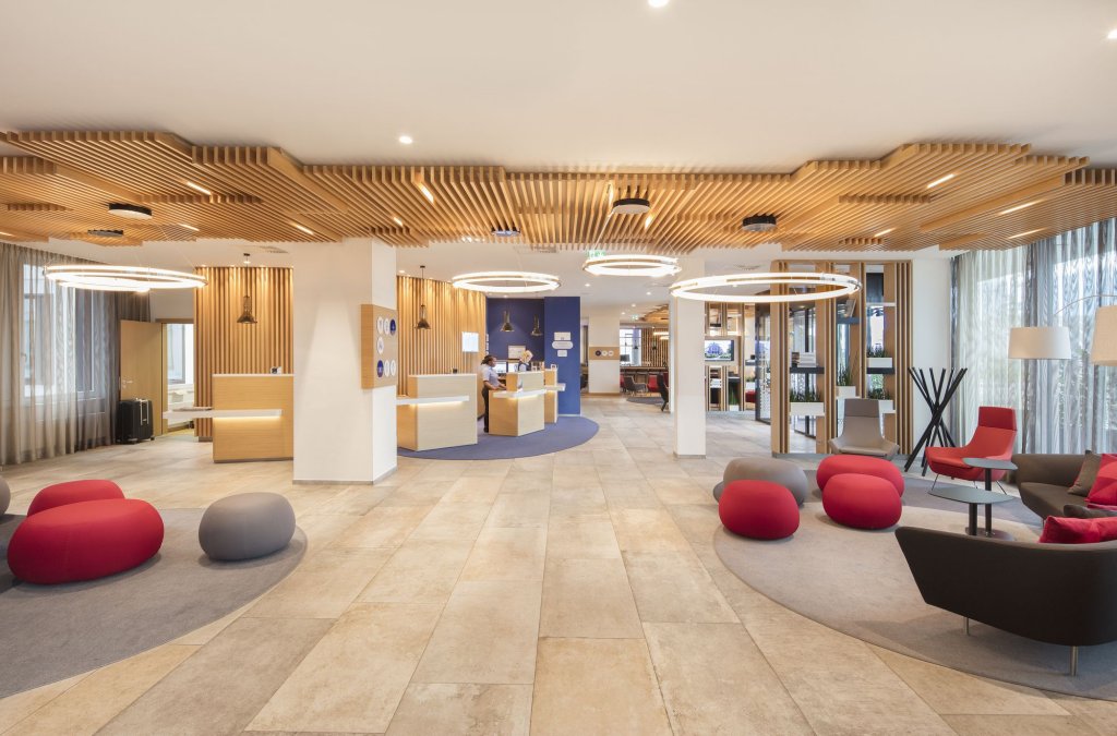 Фото Holiday Inn Express Munich City West