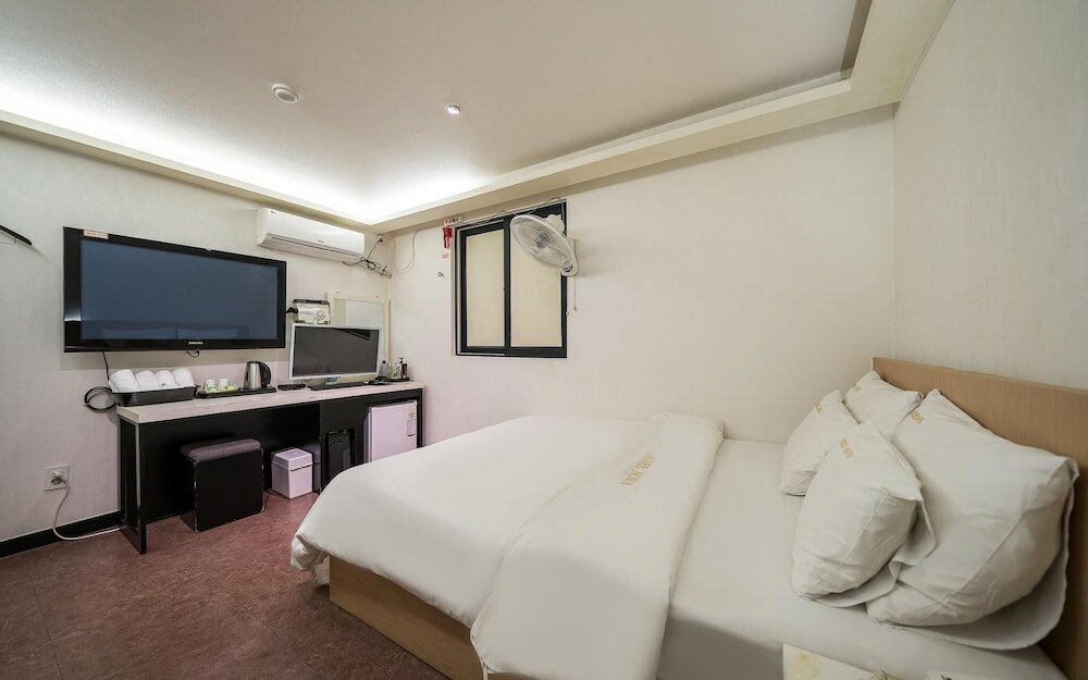 Фото Jongno Nova