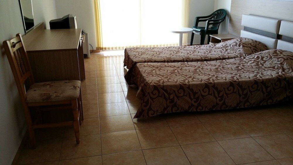 Фото Hotel Crystal