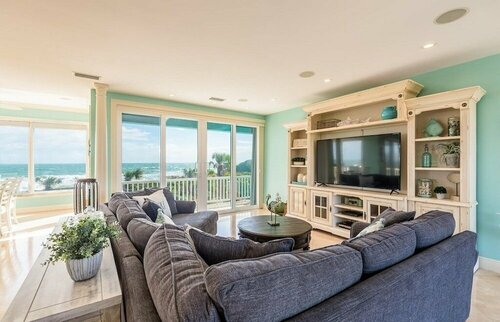 Гостиница Melbourne Beach Oceanfront Villa w Pool