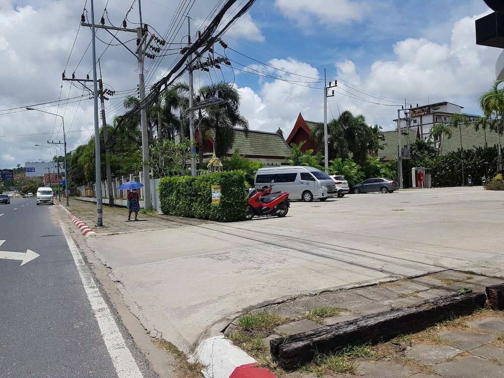 Фото Atom Phuket Hotel