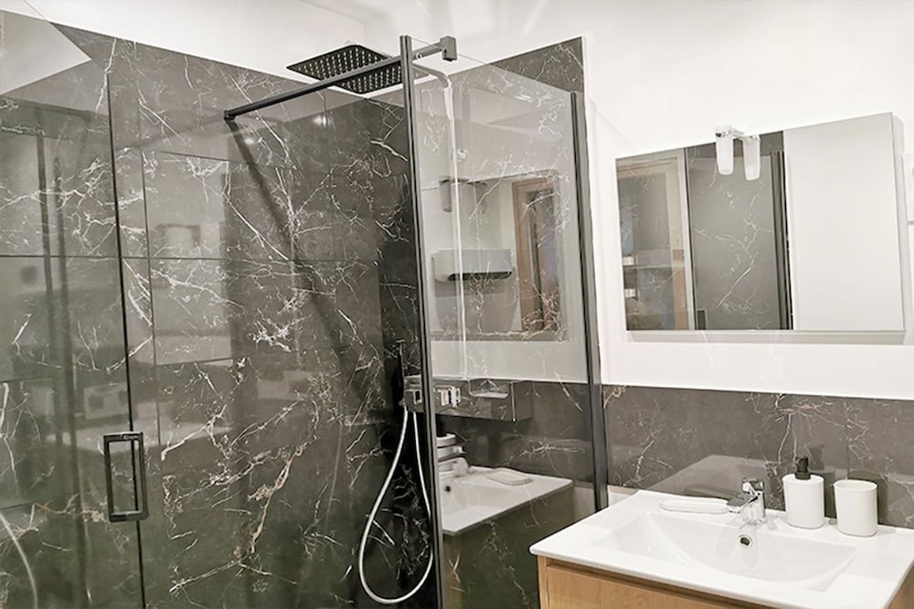 Фото Appart Hotel SPA Perpignan