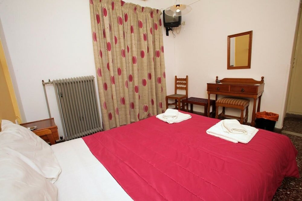 Фото Evans Hotel