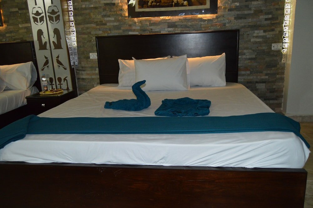 Фото Comfort Pyramids inn