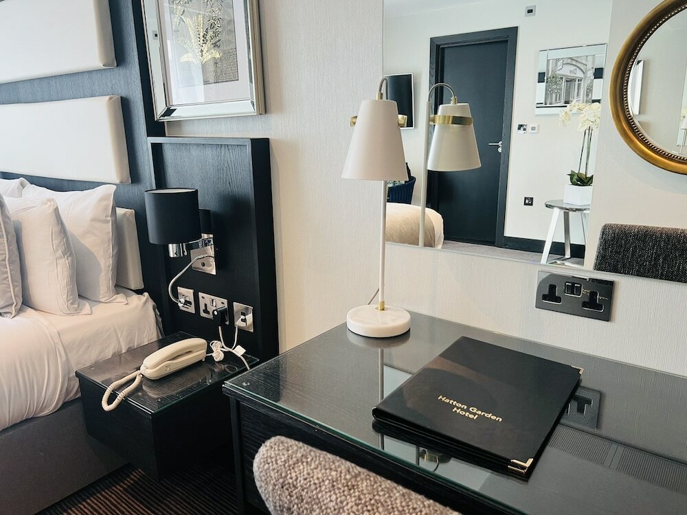 Фото Hatton Garden Hotel