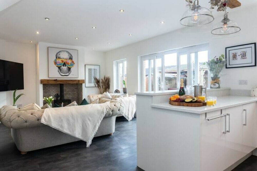 Фото 4 Bed-House Sleep 10-Parking-HotTub-Wifi