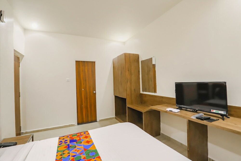 Фото Fabhotel Prime Ashoka Imperial