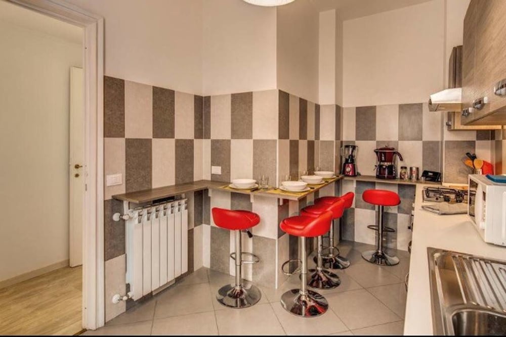 Фото Retro2 Vaticano-max 4 pax