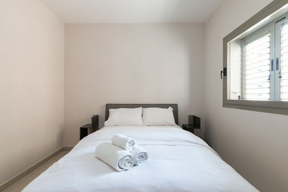 Фото Luxury Tower parking Shopping Mall 2br