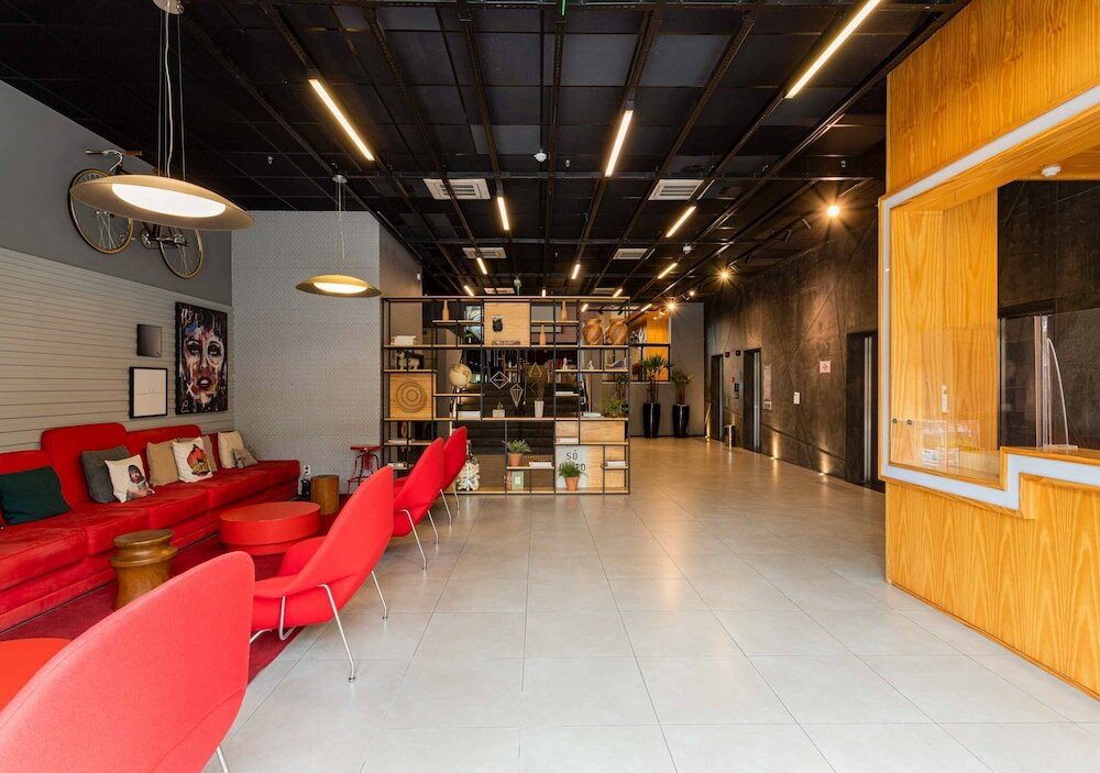 Фото Charlie Alphaville